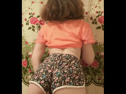❤️ Sexy jonge babe dy't har koarte broek op 'e kamera útstrielet Just porno op fy.sex78.ru