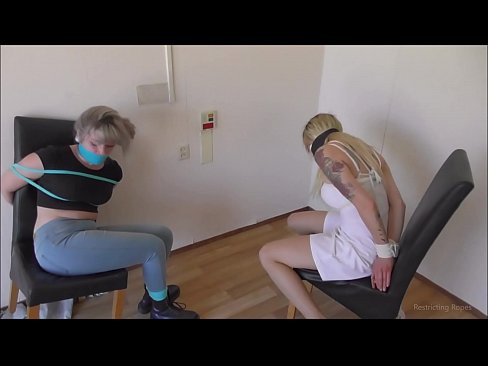 ❤️ Ferslave / fêstbûn en gagged / famke yn need Just porno op fy.sex78.ru